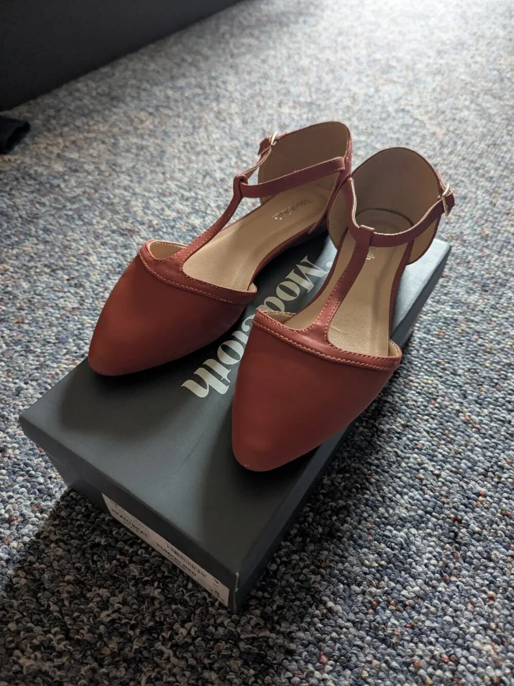 ModCloth t-strap pointed toe flats size 8 workwear